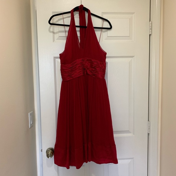 Maggy London Dresses & Skirts - Gorgeous MAGGY LONDON RED DRESS!